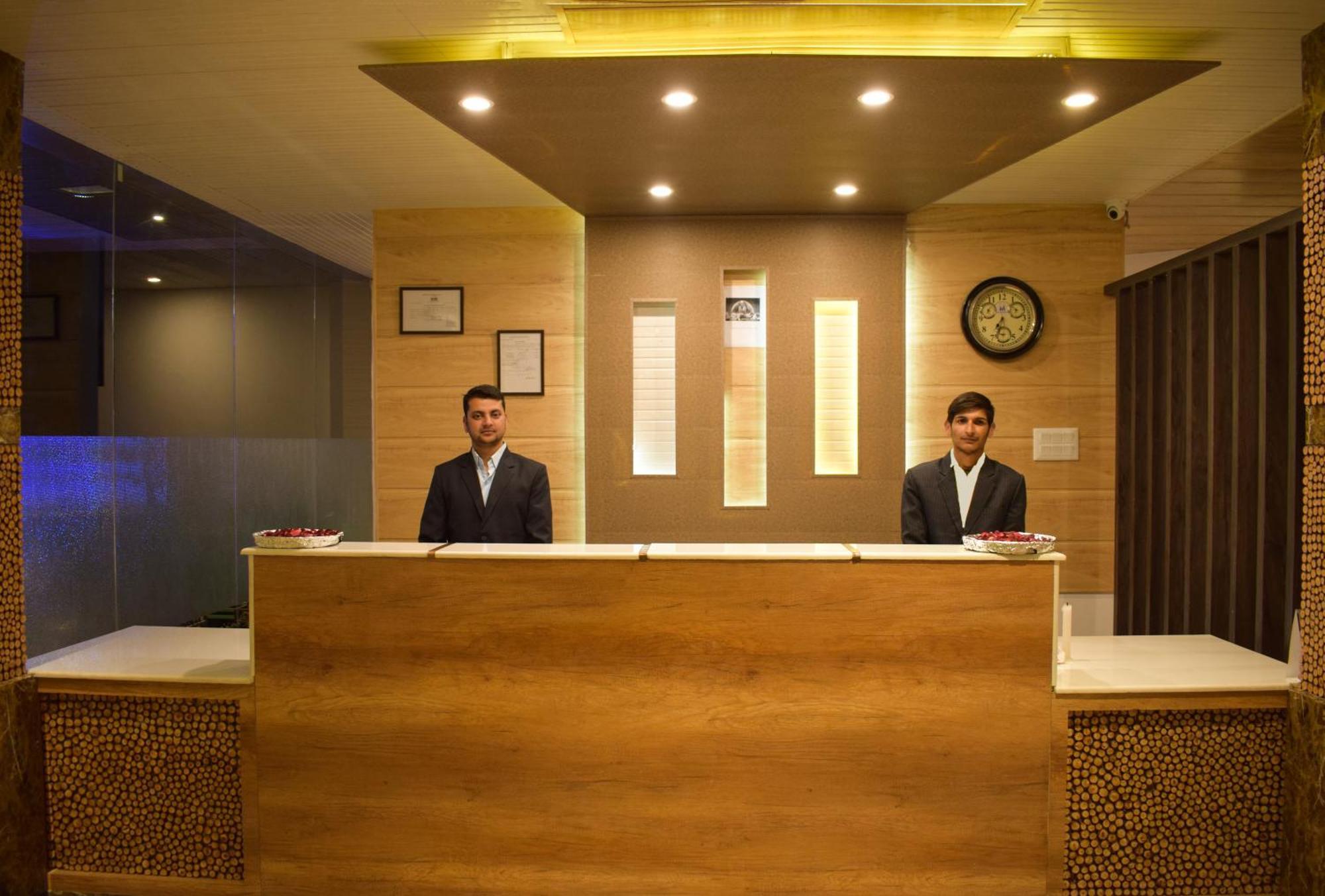 שימלה Valley View Resort Mashobra - Best Holiday Home For Vacations מראה חיצוני תמונה